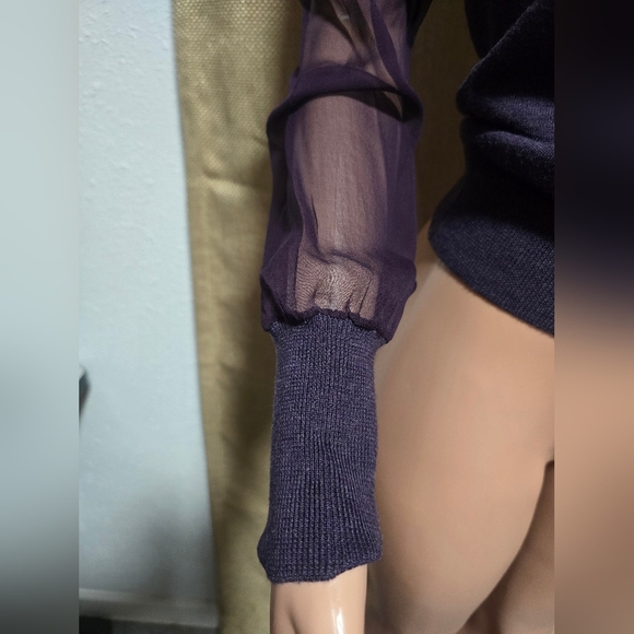 Elegant Sheer Sleeve Purple Top - Picture 5 of 8
